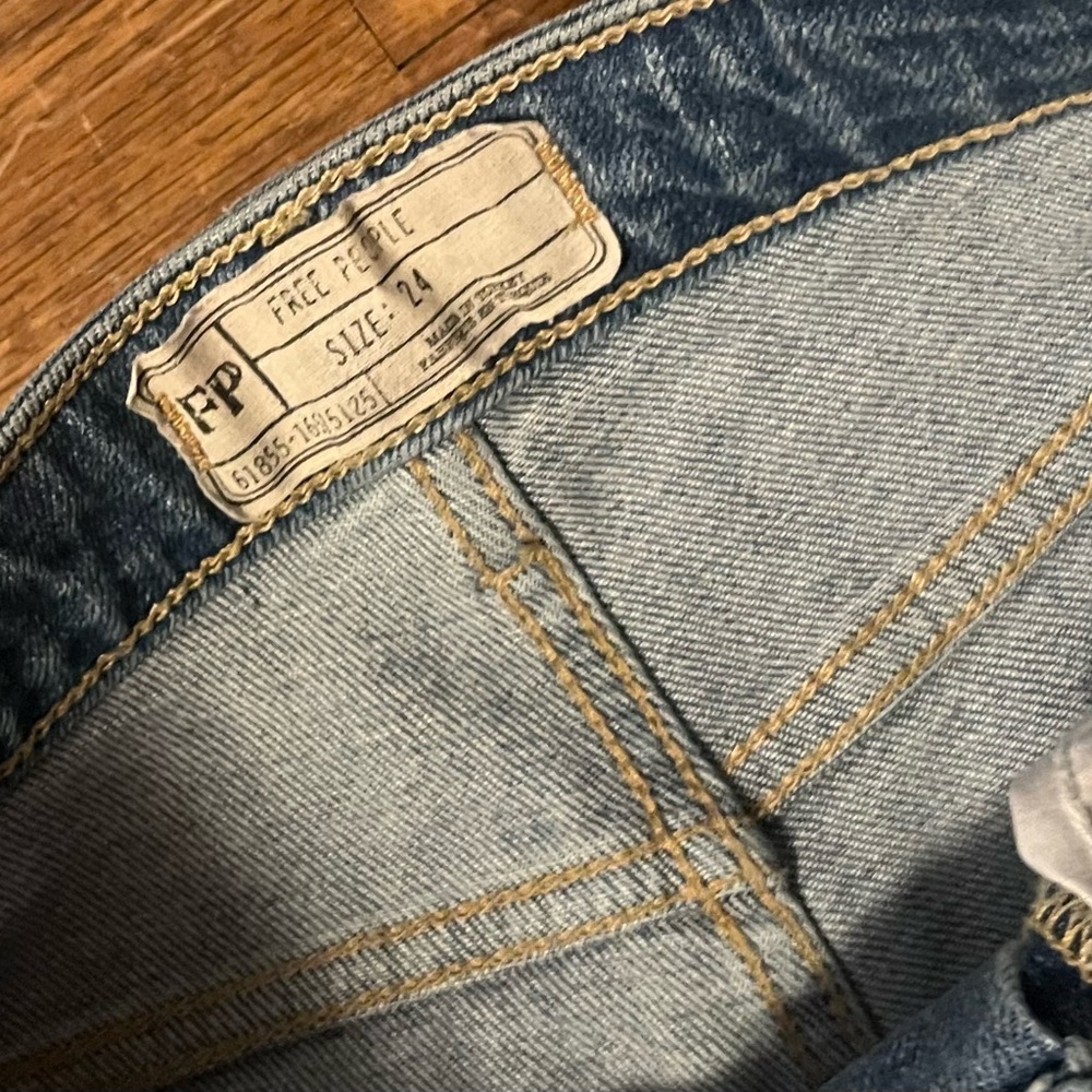 Free people cropped mid rise jeans - Picture 3 of 4